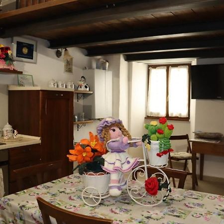 Twins' Historical Apartment Треви Екстериор снимка